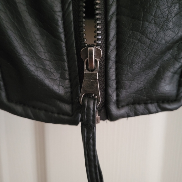 Black Ci Sono Jacket - Picture 5 of 8